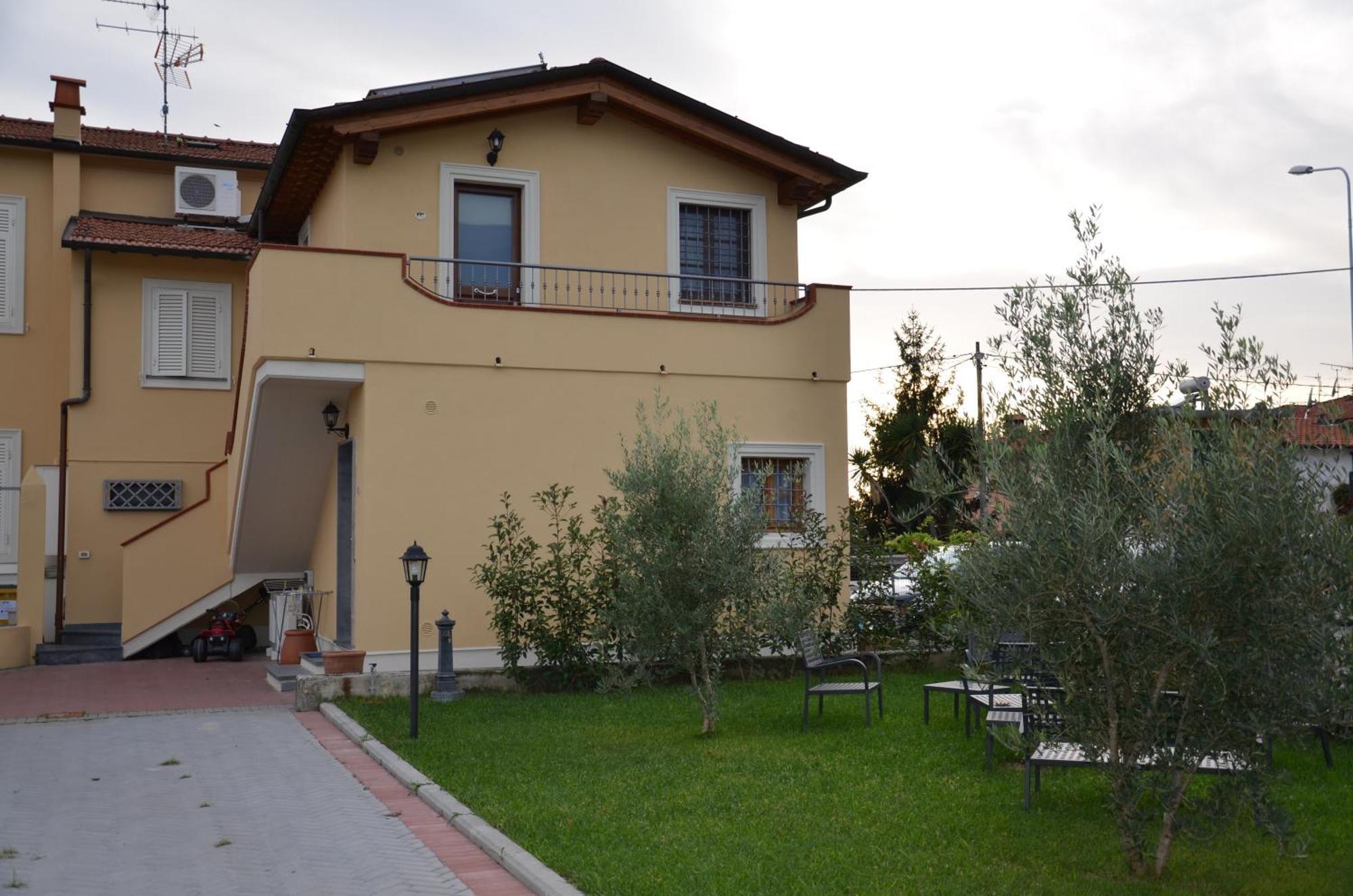 B & B Da Ferro Massarosa Kültér fotó